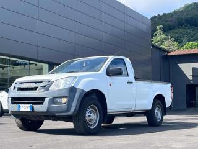 Isuzu