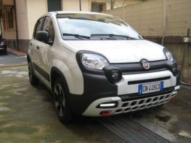 Fiat New Panda Cross 1.0 Firefly S-S Hybrid 