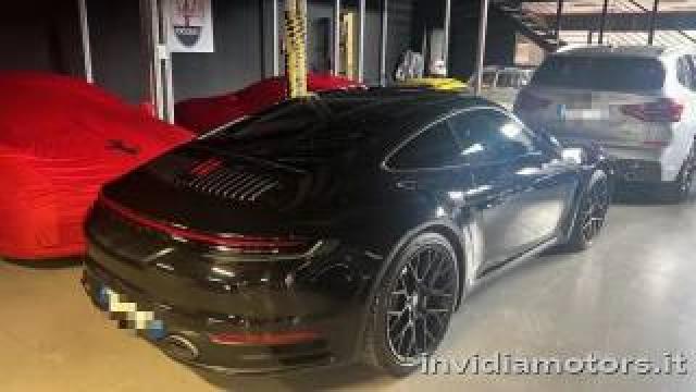 Porsche 992 911 Carrera 4s 