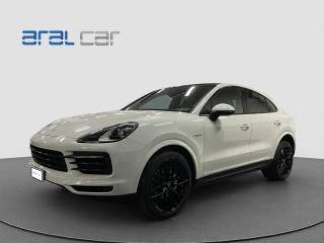 Porsche Cayenne Coupe' 3.0 V6 E-Hybrid 340 Cv  