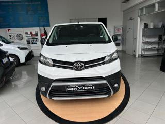 Toyota Proace 1.5d Comfort Navi 