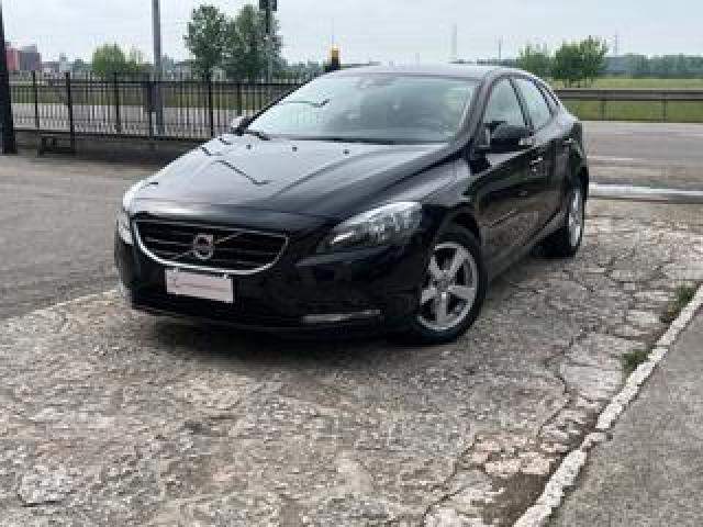 Volvo V40 D2 