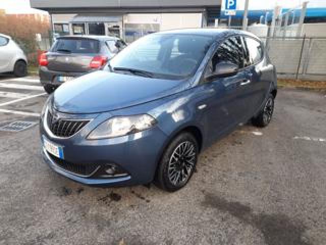 Lancia Ypsilon 1.0 Firefly 5 Porte S&s Hybrid Platino 
