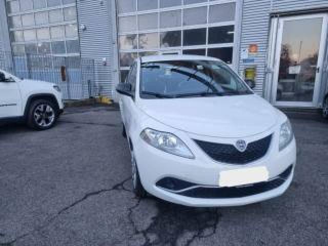 Lancia Ypsilon 1.2 69 Cv 5 Porte Gpl Ecochic  