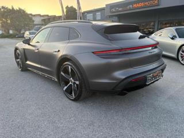 Porsche Taycan Cross Turismo Porsche Approved ?intrattabili? 