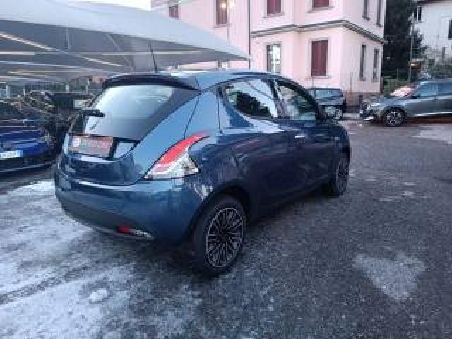 Lancia Ypsilon 1.0 Firefly 5 Porte S&s Hybrid Oro 