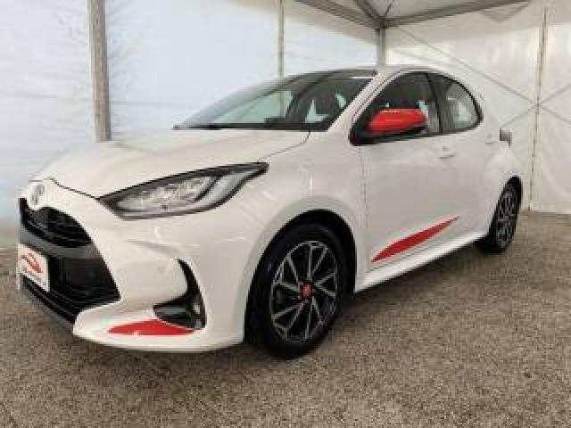 Toyota Yaris 1.0 5 Porte Dynamic 