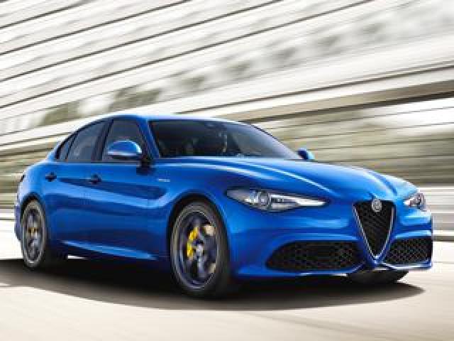 Alfa Romeo Giulia 2.0 Turbo 280 Cv At8 Awd Q4 Veloce 