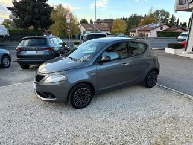 Lancia Ypsilon 1.2 5 Porte Gpl Ecochic Neopatentati 