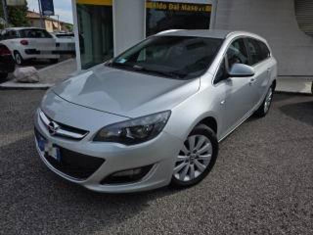 Opel Astra 1.6 Cdti Ecoflex S&s Sports Tourer Cosmo 