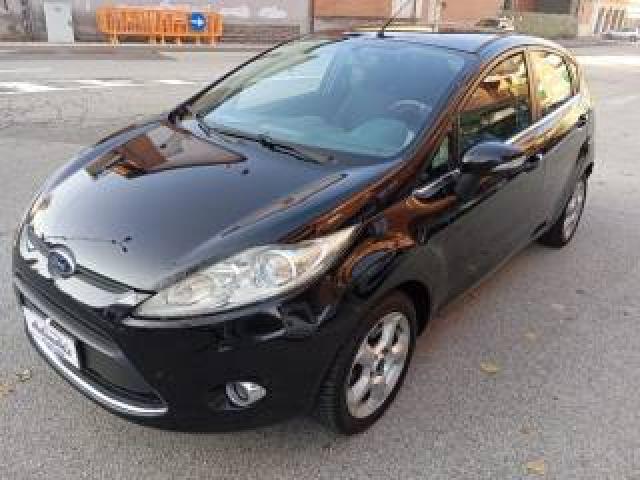 Ford Fiesta 1.4 5 Porte Bz.- Gpl Titanium 