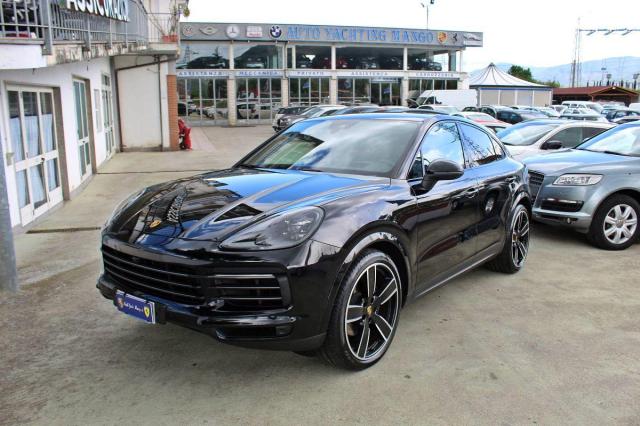 Porsche Cayenne Coupe' 