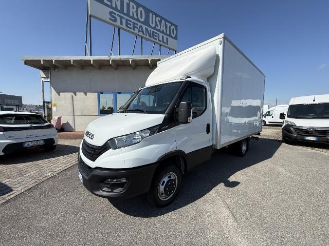 Iveco Daily 35c14h Box + Sponda Con Porta Laterale 