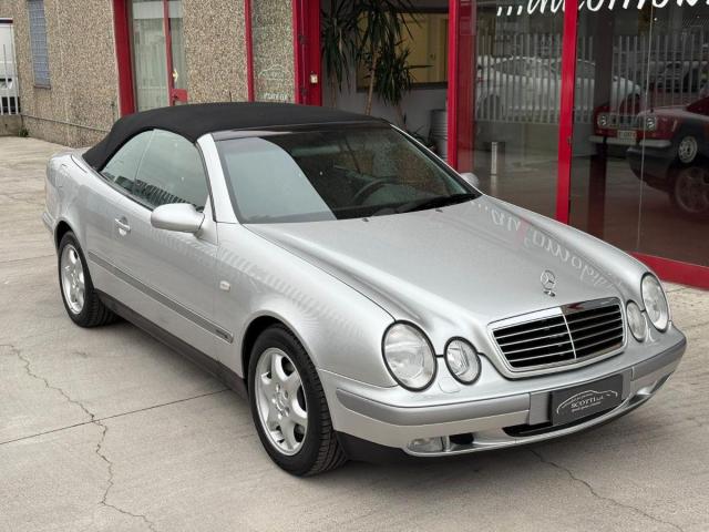 Mercedes Benz Classe Clk Cabrio 