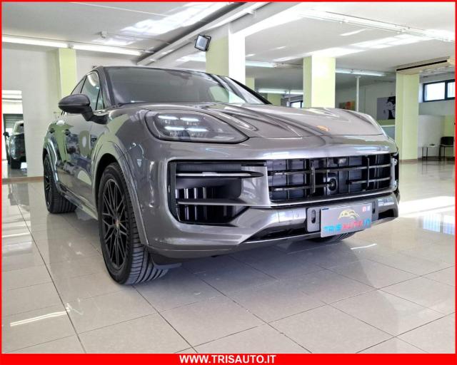 Porsche Cayenne Coupe' 