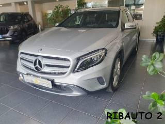 Mercedes Benz Gla 220 D Automatic Premium 