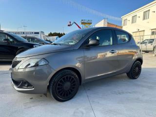 Lancia Ypsilon 1.0 Firefly 5 Porte S&s Hybrid Silver Ok Neopatent 