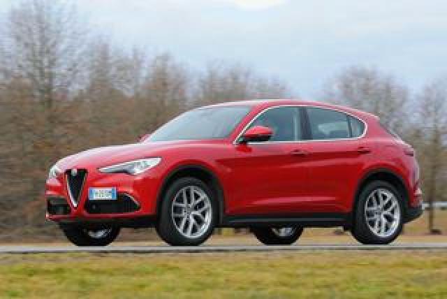 Alfa Romeo Stelvio 2.2 Turbodiesel 160 Cv At8 Rwd Super 