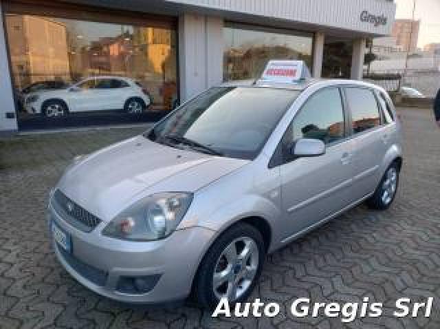 Ford Fiesta 1.2 16v 5p. Ghia 