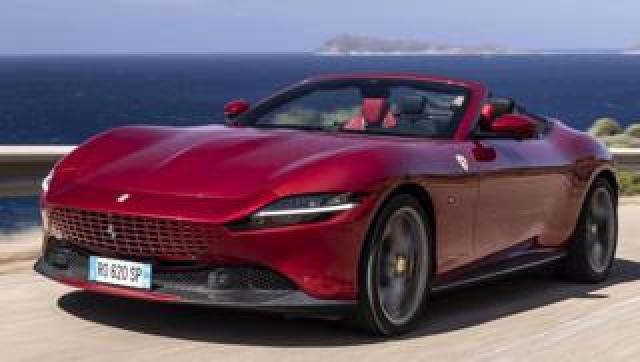Ferrari Roma Spider 