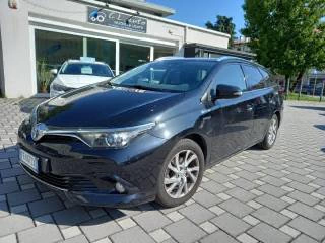 Toyota Auris Touring Sports 1.8 Hybrid Business 