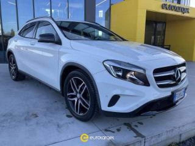 Mercedes Benz Gla 180 D Premium 
