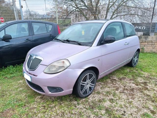 Lancia Ypsilon 