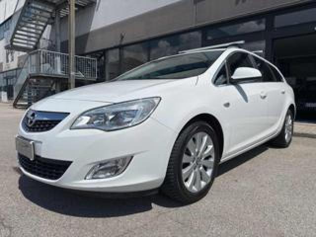 Opel Astra 1.7 Cdti 125cv Sports Tourer Cosmo 