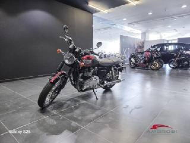 Triumph Bonneville T100 