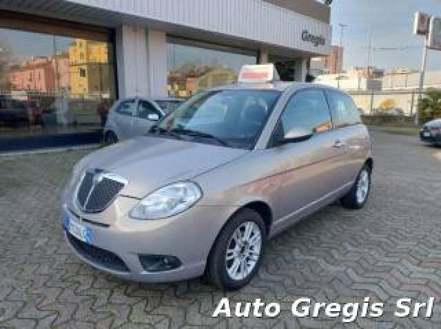 Lancia Ypsilon 1.2 Oro 