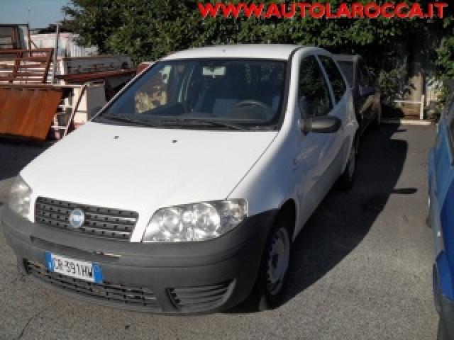 Fiat Punto 1.3 Mjt 16v 3p. 4p.ti Active  X  Neopatentati 