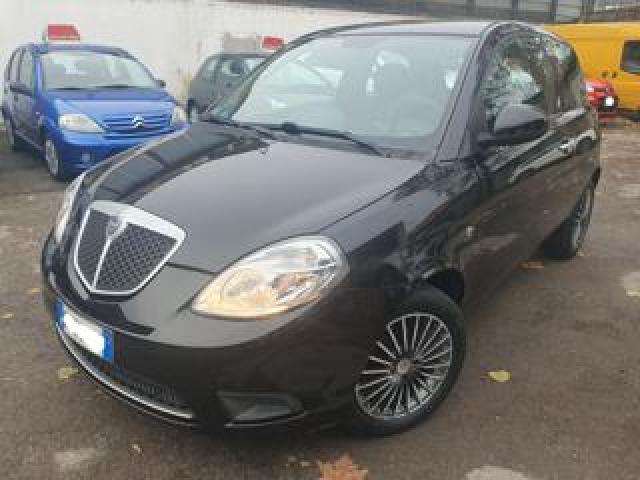 Lancia Ypsilon 1.2 Argento 