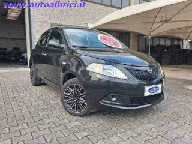 Lancia Ypsilon 1.0 Firefly S&s Hybrid Silver 