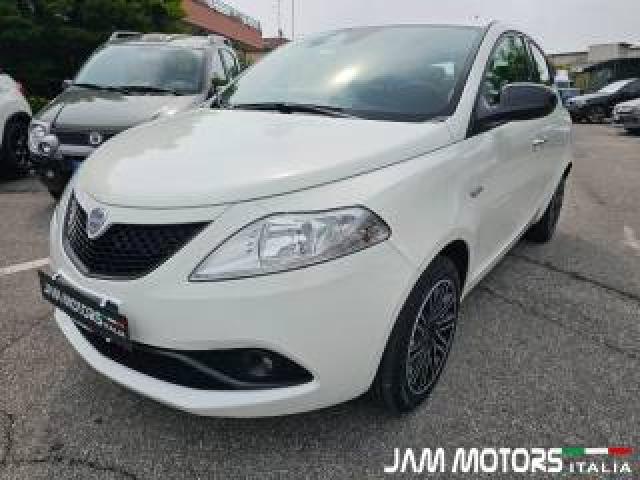 Lancia Ypsilon 1.0 Firefly 5 Porte S&s Hybrid Ecochic Gold 