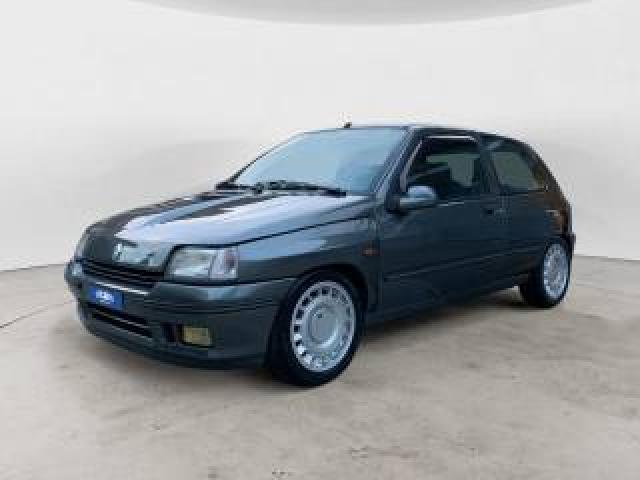 Renault Clio 1.8i 16v 