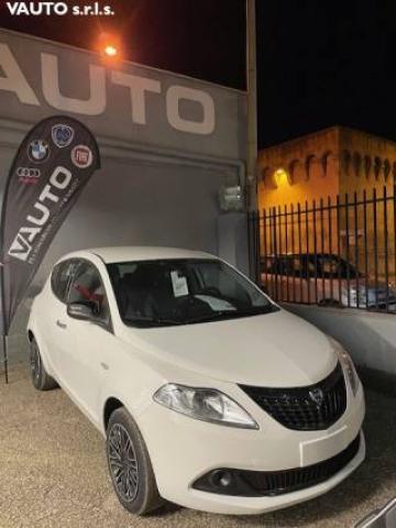 Lancia Ypsilon 1.0 Firefly 5 Porte S&s Hybrid Oro 