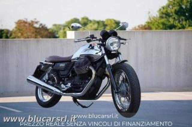 Moto Guzzi V7 Iii 50° Anniversario N.689 / 1000 