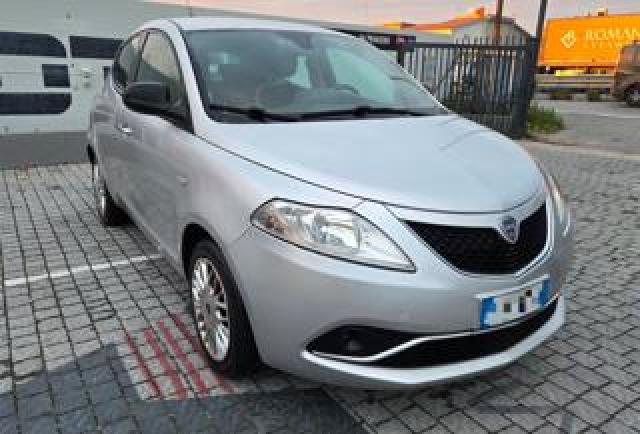 Lancia Ypsilon 1.2 69 Cv 5 Porte Silver 